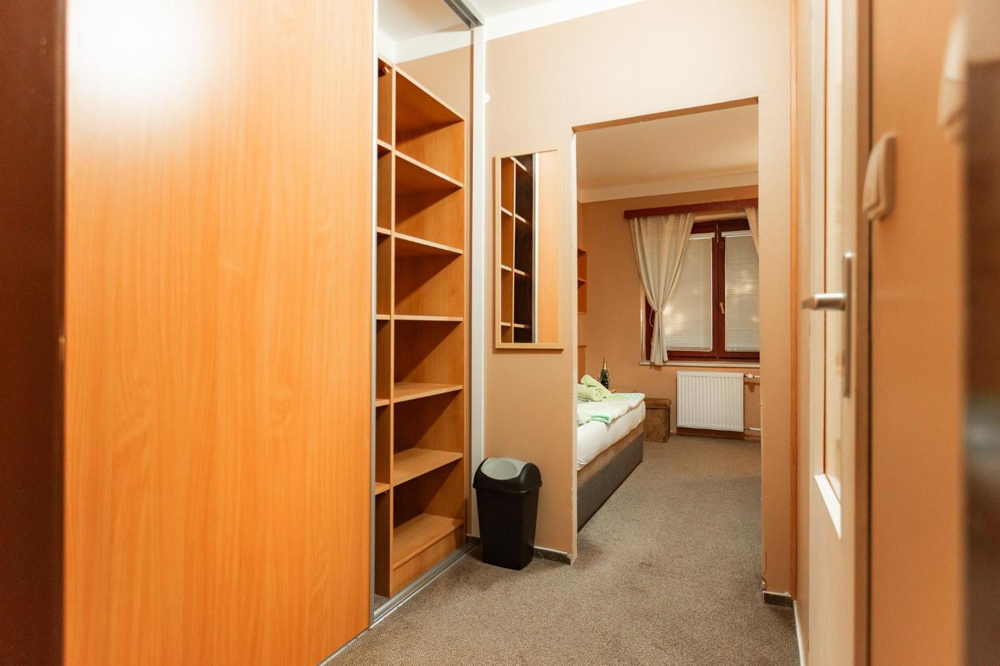 Hotel Rozkos Ceska Skalice Quarto foto