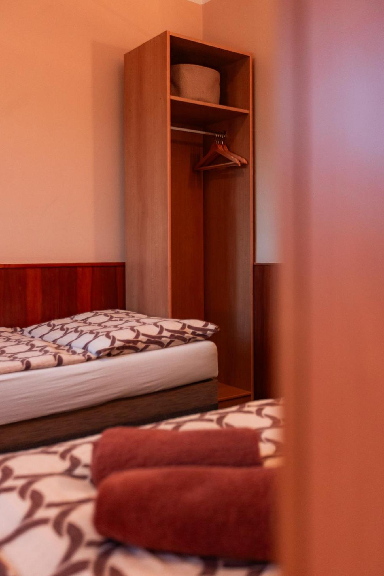Hotel Rozkos Ceska Skalice Quarto foto