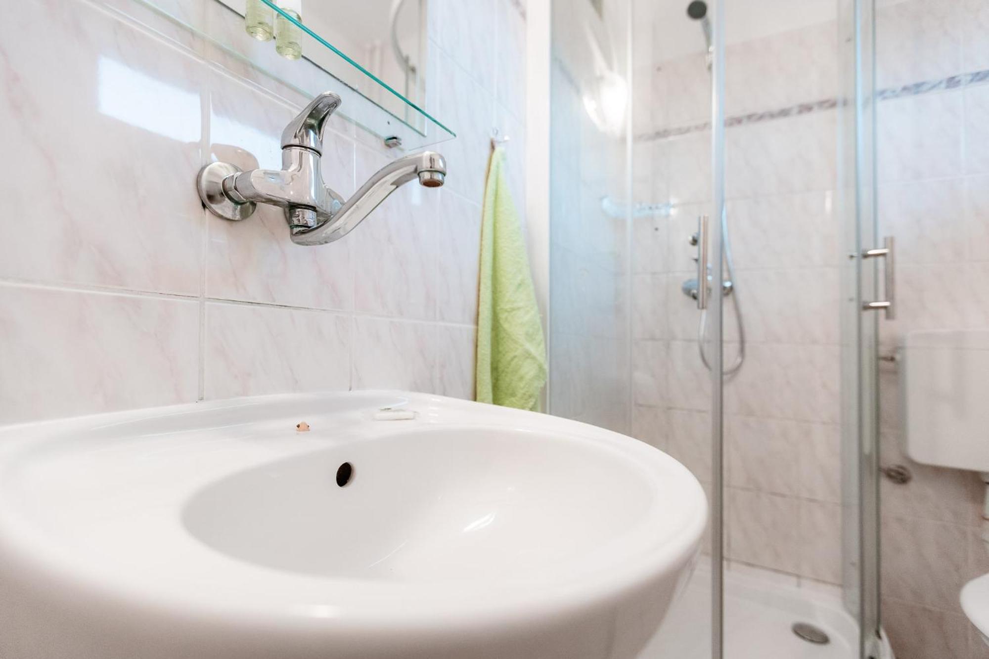 Hotel Rozkos Ceska Skalice Quarto foto